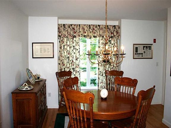 5th image of 284 Wauquanesit Drive #284