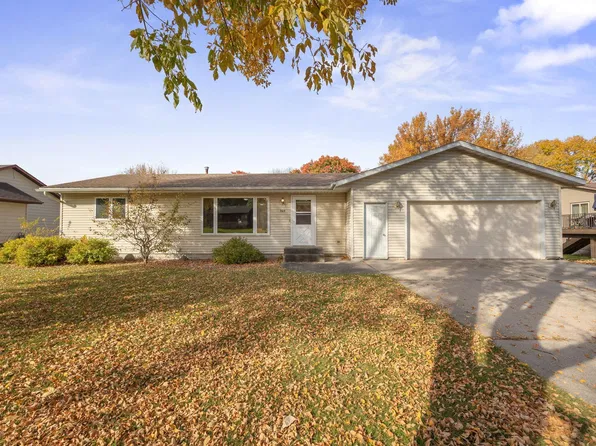 305 Wacker Dr, Glencoe, MN 55336