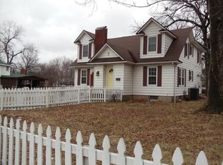 1904 S Garrison Ave, Carthage, MO 64836