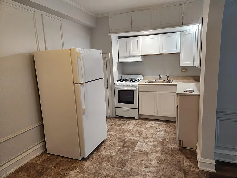 studio kitchen