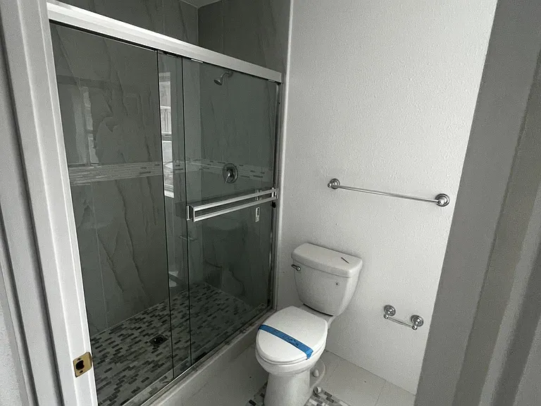 1666 W 36th St #1 — Photo 7