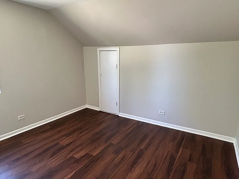 22 N Wabash Ave — Photo 12