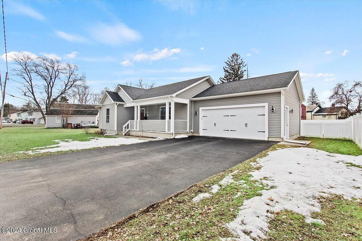 1st image of 5 La Claire Street