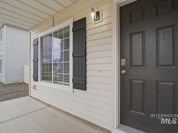 5th image of 561 S Bangor Way
