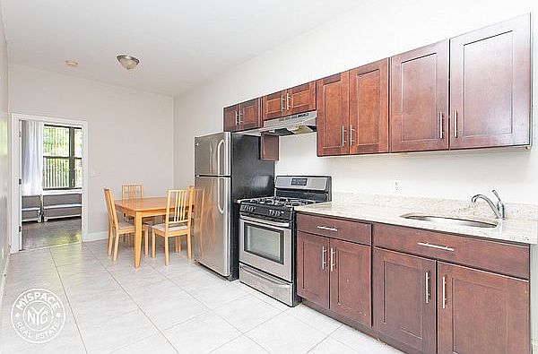 1st image of 748 Franklin Ave #1