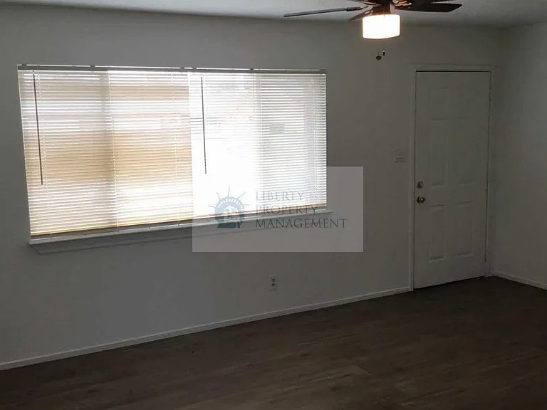 649 Meadowlark Ln #649 — Photo 2