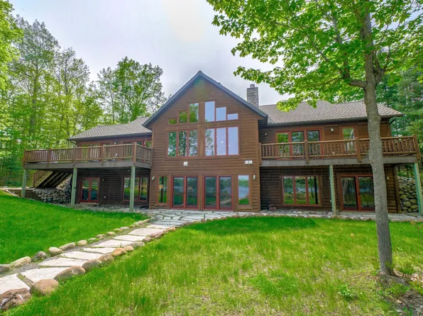 16303 W Conners Ln, Stone Lake, WI 54876