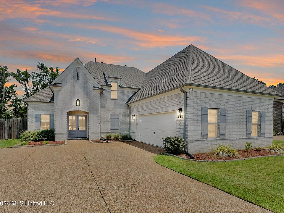 1st image of 626 Dudley Dr
