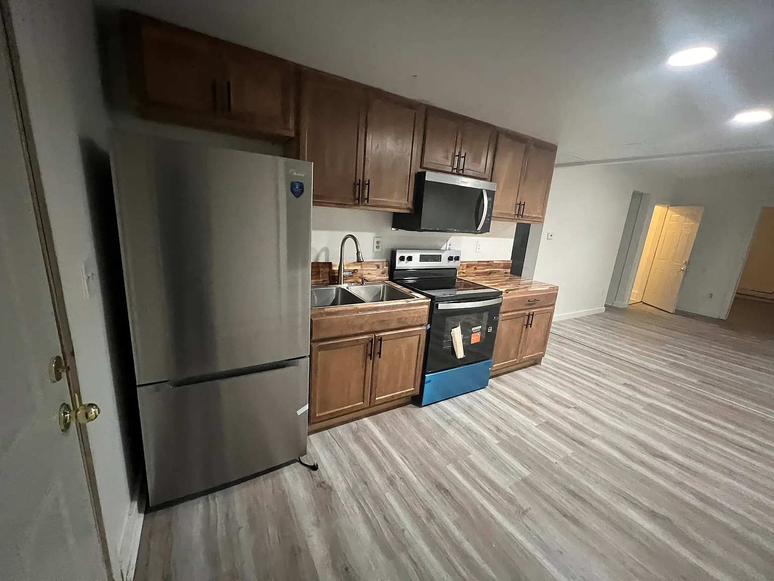 814 Sherburne Avenue — Photo 4