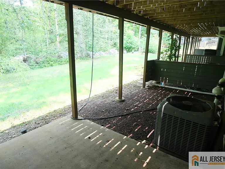 56 Coriander Dr — Photo 21