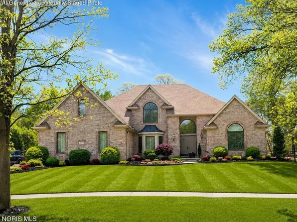 9143 Rolling Hill Rd, Holland, OH 43528
