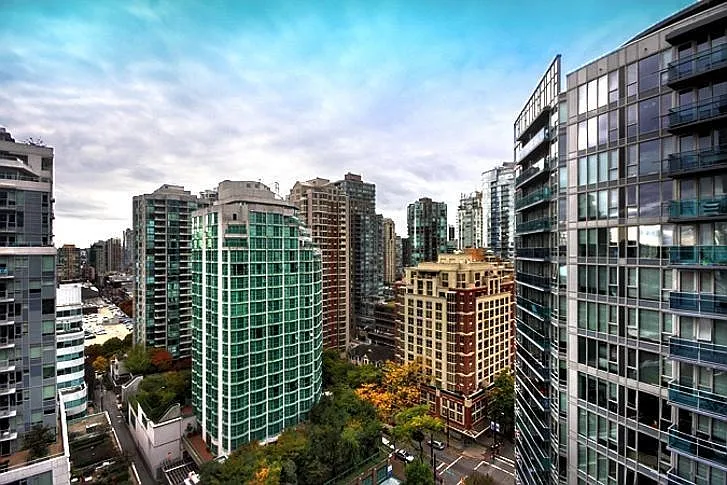 233 Robson St #2710 — Photo 13
