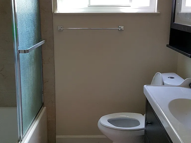 664 Malarin Ave — Photo 7