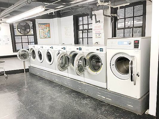 4th image of 304 E 41st St APT 1007A