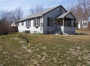 1305 N Market St, Oskaloosa, IA 52577