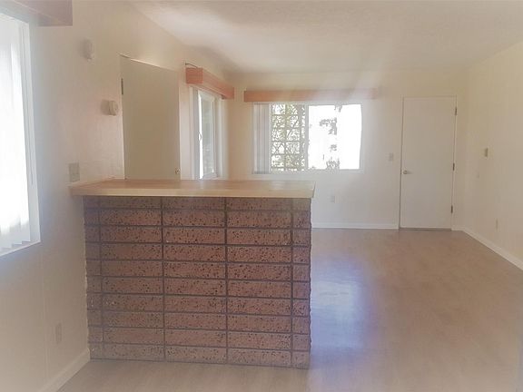 3rd image of 631 I St