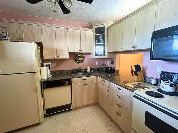 5th image of 2669 S Garden Drive #102