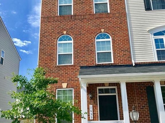 5th image of 1655 Dorothy Ln