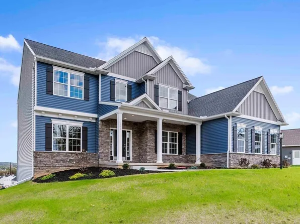 2242 Autumn Chase Dr S, Mechanicsburg, PA 17055