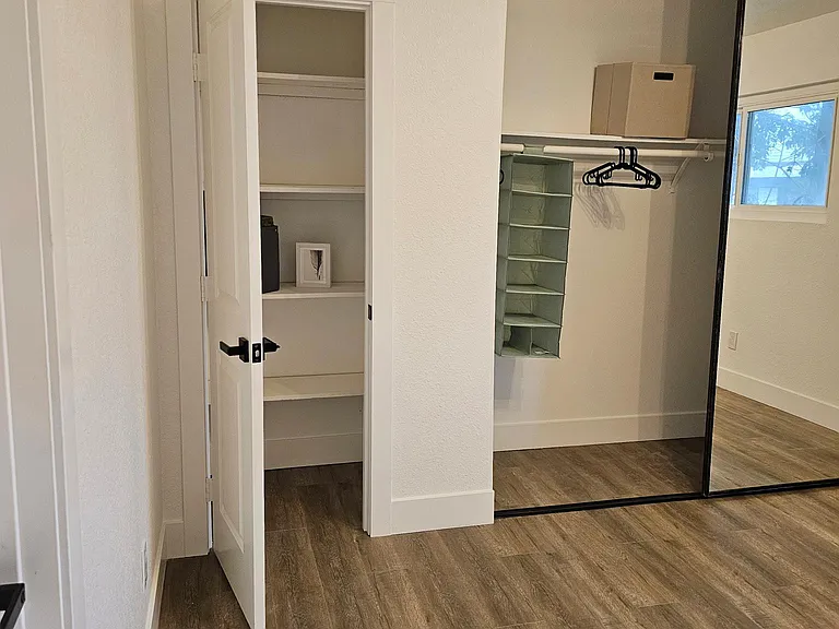 102 N Merrimac Dr #C — Photo 7