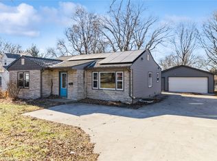734 63rd St, Des Moines, IA 50312