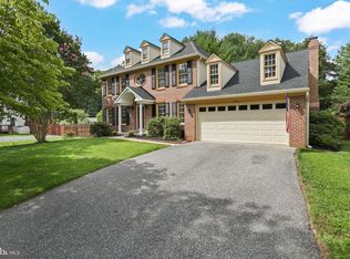 13811 Heatherstone Dr, Bowie, MD 20720