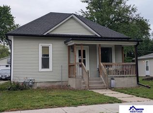 632 W 7th St, York, NE 68467