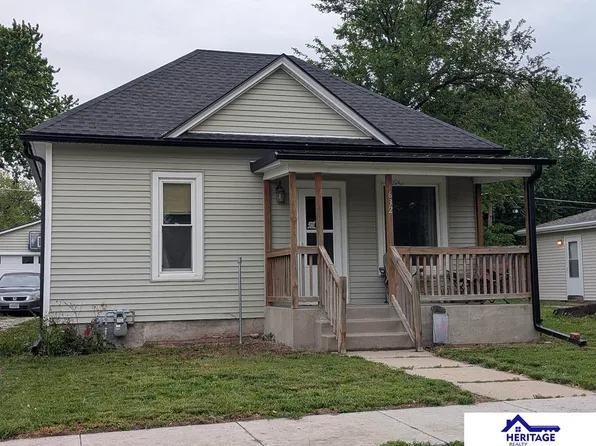 632 W 7th St, York, NE 68467