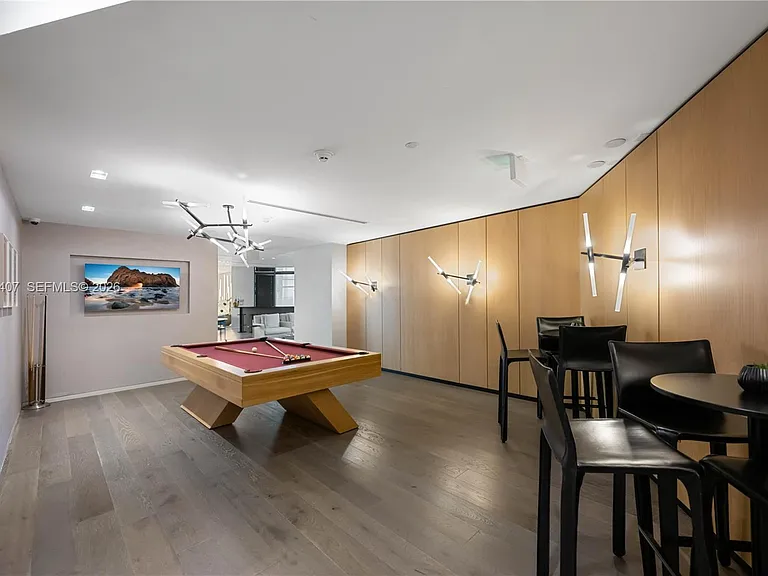650 NE 32nd St #1501 — Photo 26