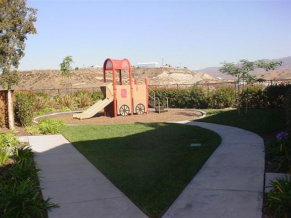 4th image of 6323 Avenida De Las Vistas Unit 2