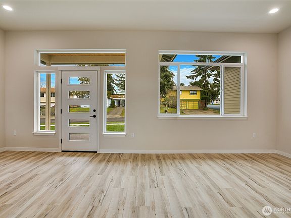 2nd image of 4006 N Highland Street