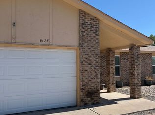 6175 Roadrunner Loop NE, Rio Rancho, NM 87144
