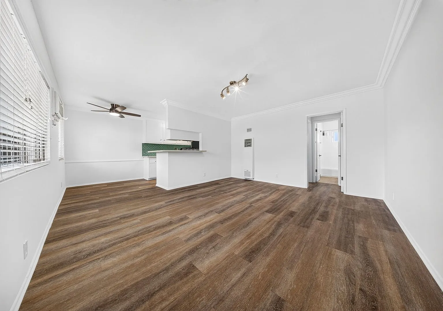 15114 Dickens St. — Photo 2