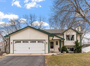 14475 Woodbridge Ln, Savage, MN 55378