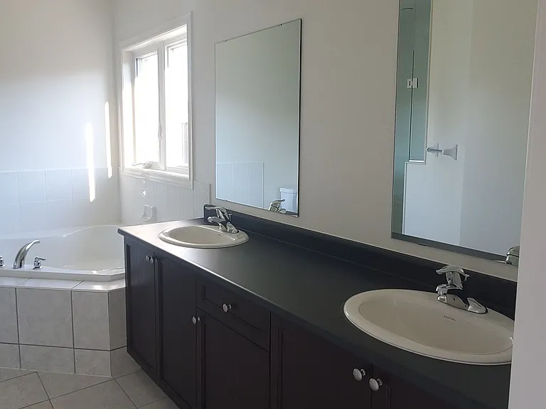 12 Lilestone Dr — Photo 9
