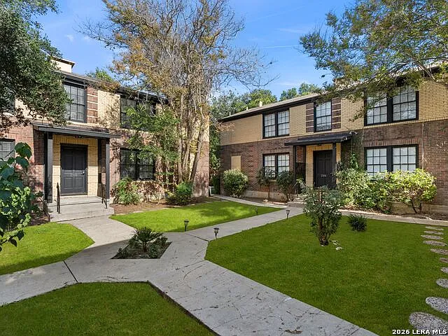 204 E Rosewood Ave #1 — Photo 32