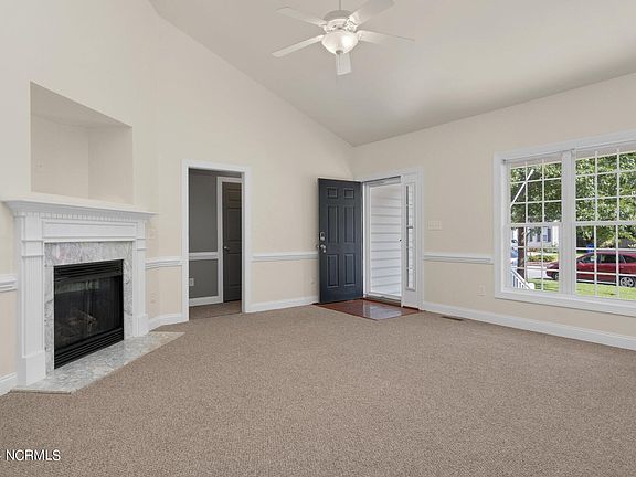 5th image of 795 Edenbrook Drive
