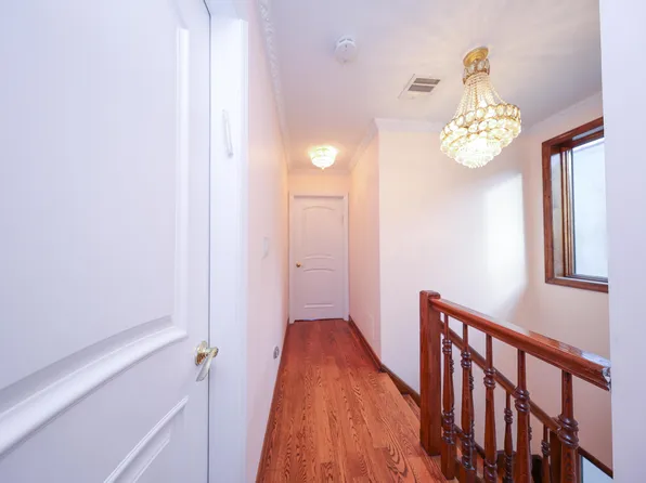 2568 East 2nd Street image 29 of 41