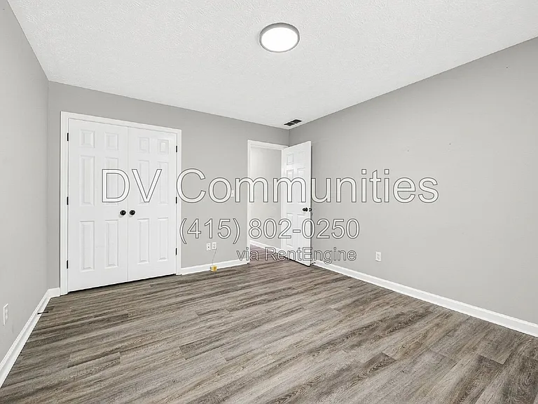 140 Coach Dr — Photo 17