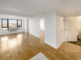 2638 21st St APT 8C, Astoria, NY 11102