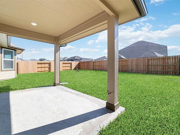 4th image of 21519 Carbone Ln