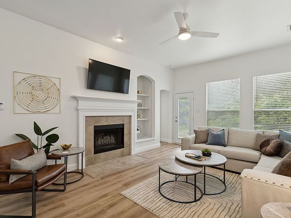 4th image of 8824 Tyler Dr