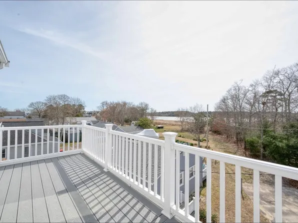 1 Barnes St, Wareham, MA 02571
