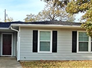 224 Inlow Blvd, Bryan, TX 77801
