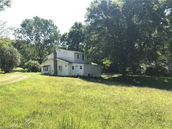 7440 Wiandt St SE, Waynesburg, OH 44688