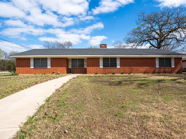 15 45th St SW, Paris, TX 75460