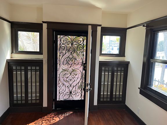 5th image of 140 Hawthorn St #1