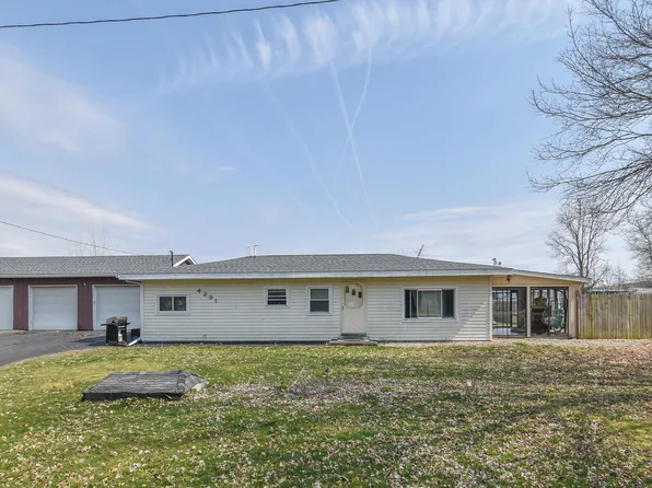 4291 Squires Rd, Quincy, MI 49082