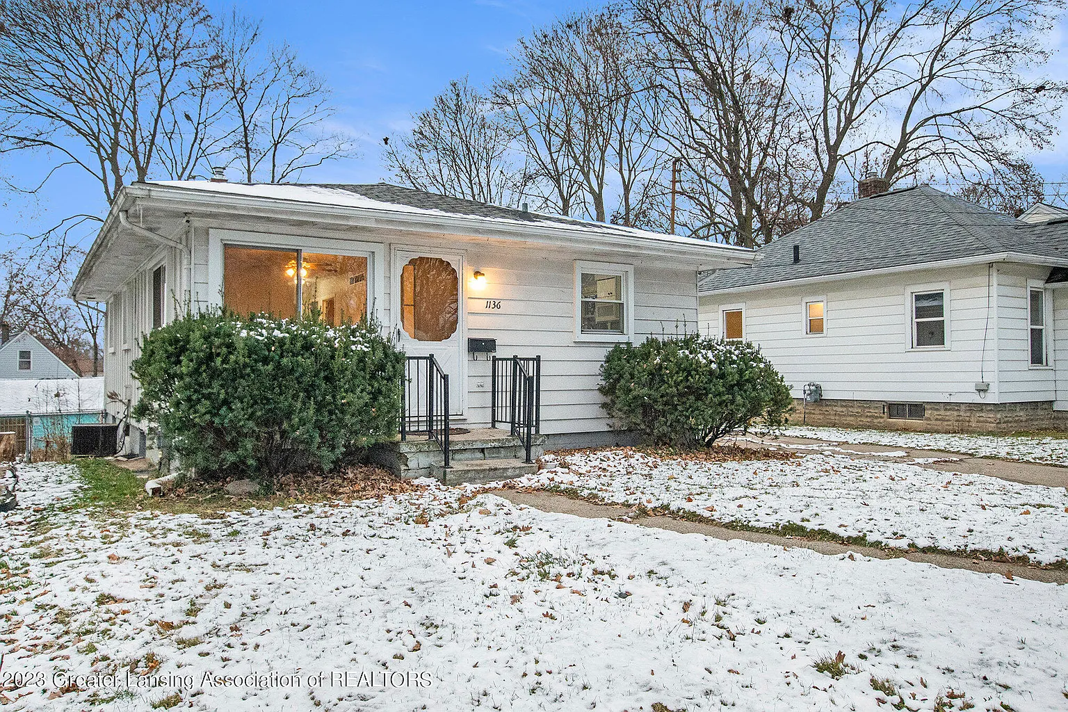 1136 McCullough St photo 1