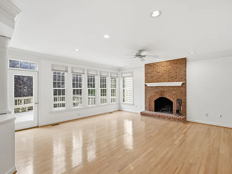 10417 Snow Point Dr — Photo 8
